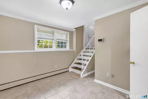 Entry Way - 69 Forest Rd, Monroe, CT 06468 photo 3 of 4