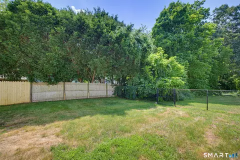 Exterior - 1485 Suffield St, Suffield, CT 06078 photo 9 of 10