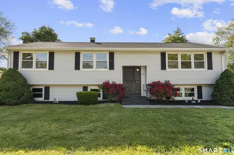 Exterior - 47 Williamson Rd, Hamden, CT 06517 photo 2 of 4