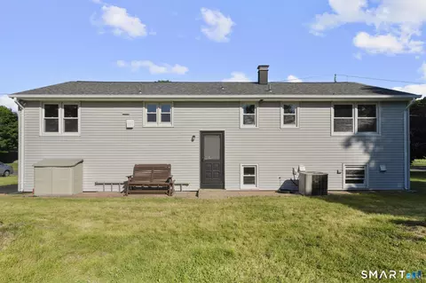Exterior - 47 Williamson Rd, Hamden, CT 06517 photo 3 of 4