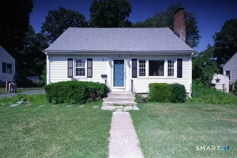 108 White St, Manchester, CT 06042