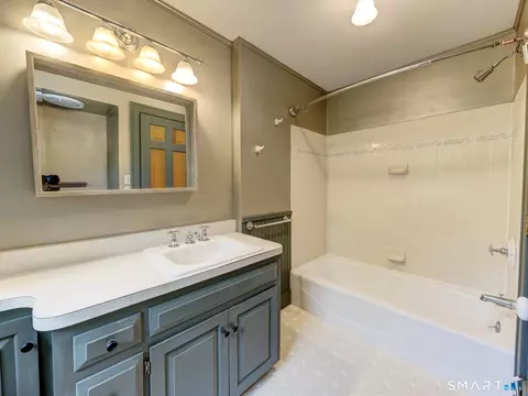Bath - 321 Guerdat Rd, Torrington, CT 06790 photo 4 of 4
