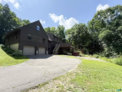 321 Guerdat Rd, Torrington, CT 06790 photo 2