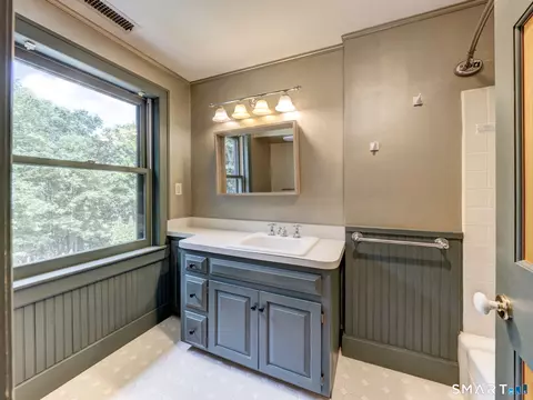 Bath - 321 Guerdat Rd, Torrington, CT 06790 photo 3 of 4