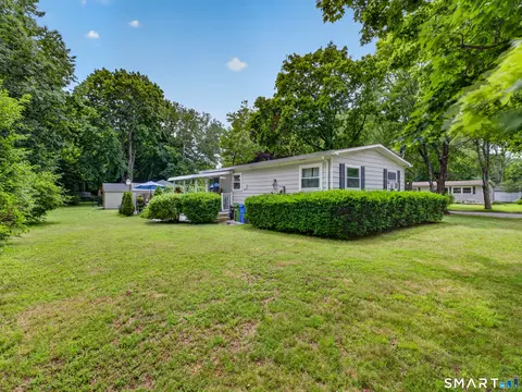 Exterior - 18 Old Forge Rd, Westbrook, CT 06498 photo 4 of 10
