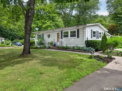 Exterior - 18 Old Forge Rd, Westbrook, CT 06498 photo 3 of 10