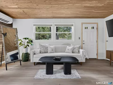 Living - 18 Old Forge Rd, Westbrook, CT 06498 photo 2 of 5