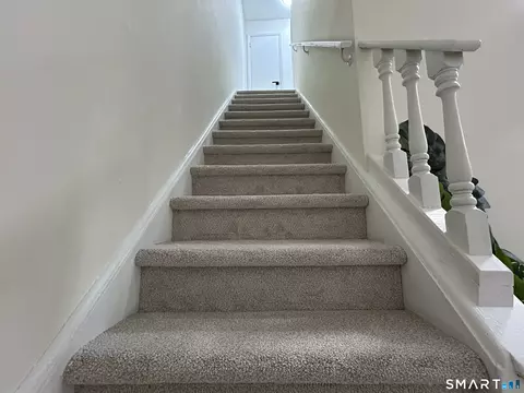 Entry Way - 38 Sutton Pl #38, Bloomfield, CT 06002 photo 3 of 3