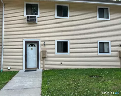 38 Sutton Pl #38, Bloomfield, CT 06002