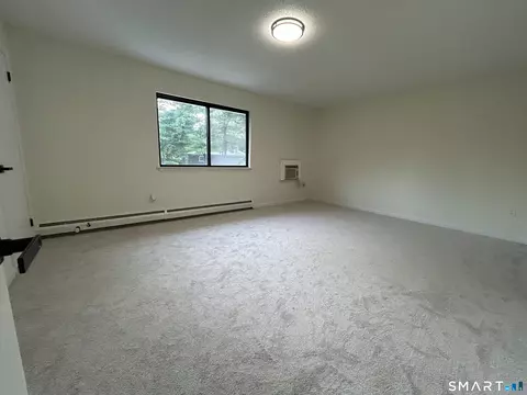 Bedroom - 38 Sutton Pl #38, Bloomfield, CT 06002 photo 1 of 3