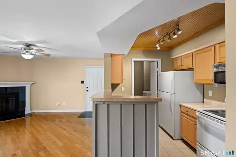 Kitchen - 87 Leafwood Ln #235, Groton, CT 06340 photo 1 of 4