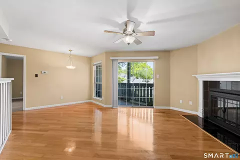 Living - 87 Leafwood Ln #235, Groton, CT 06340 photo 1 of 5