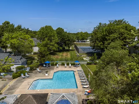 Exterior - 87 Leafwood Ln #235, Groton, CT 06340 photo 4 of 5