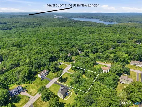 View/Area - 60 Bittersweet Dr, Gales Ferry, CT 06335 photo 1 of 2