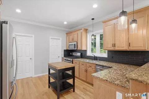 Kitchen - 60 Bittersweet Dr, Gales Ferry, CT 06335 photo 3 of 4