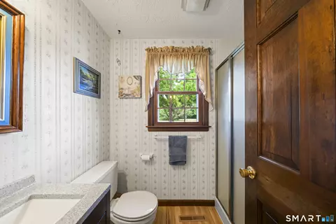 Bath - 1520 River Blvd Ext, Suffield, CT 06078 photo 2 of 3