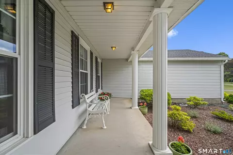 Exterior - 1520 River Blvd Ext, Suffield, CT 06078 photo 8 of 9