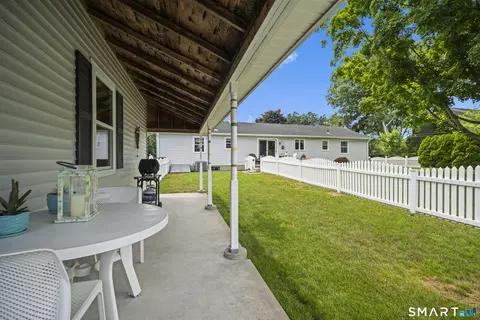 Exterior - 1520 River Blvd Ext, Suffield, CT 06078 photo 4 of 9