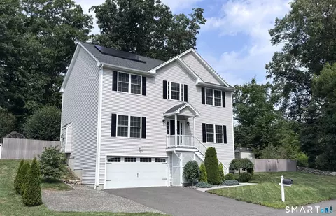 9 Cree Trl, Shelton, CT 06484