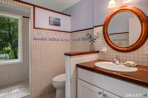 Bath - 33 Madison Ave, Madison, CT 06443 photo 1 of 3