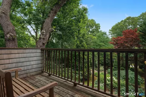 Exterior - 33 Madison Ave, Madison, CT 06443 photo 6 of 11