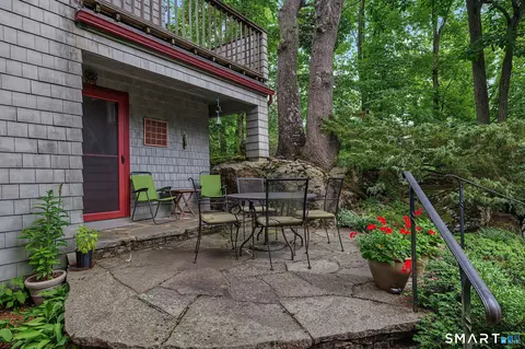 Exterior - 33 Madison Ave, Madison, CT 06443 photo 5 of 11