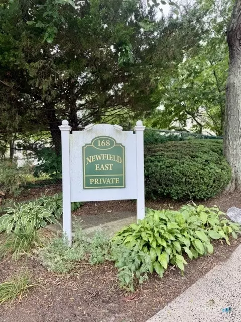 168 Belltown Rd #C9, Stamford, CT 06905