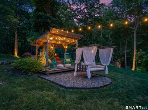 Exterior - 31 Martleshamheath Ln, Madison, CT 06443 photo 5 of 6