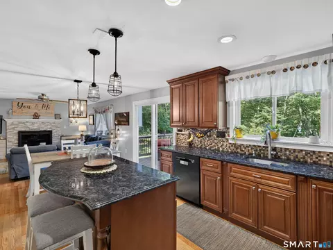 Kitchen - 31 Martleshamheath Ln, Madison, CT 06443 photo 4 of 6
