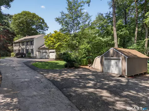 Exterior - 31 Martleshamheath Ln, Madison, CT 06443 photo 6 of 6