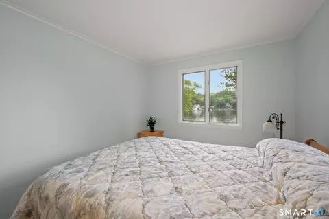 Bedroom - 752 Lake Dr, Winchester, CT 06098 photo 4 of 6