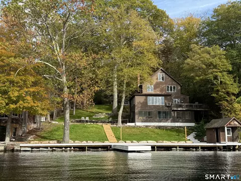 Exterior - 752 Lake Dr, Winchester, CT 06098 photo 1 of 8
