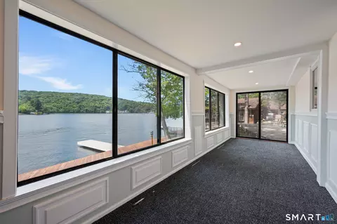 Entry Way - 752 Lake Dr, Winchester, CT 06098 photo 2 of 2