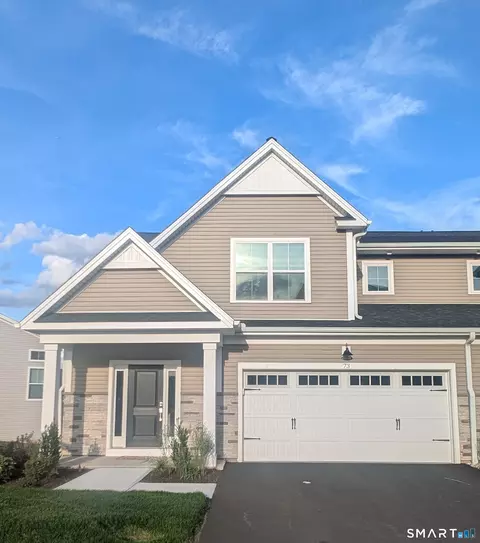 73 Shea Cir, Cheshire, CT 06410