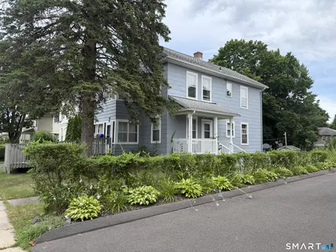 98 Sixth St, Bristol, CT 06010