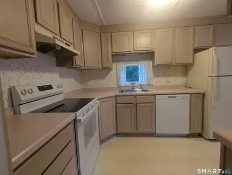 Kitchen - 11 Old Forge Rd, Westbrook, CT 06498 photo 2 of 2