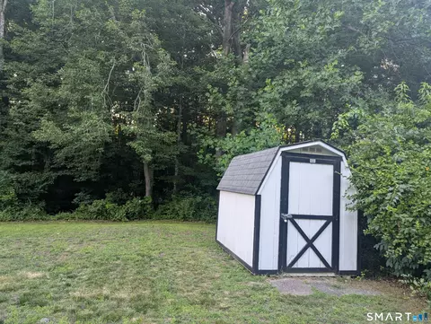 Exterior - 11 Old Forge Rd, Westbrook, CT 06498 photo 1 of 6