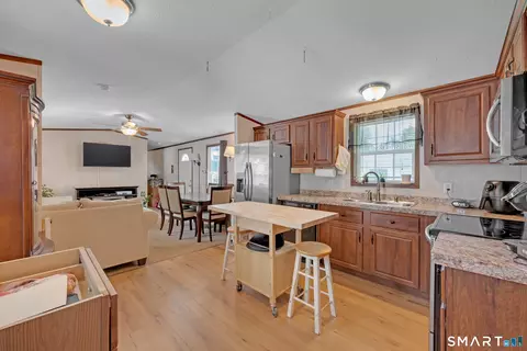 Kitchen - 65 R And R Park, Killingly, CT 06241 photo 2 of 2