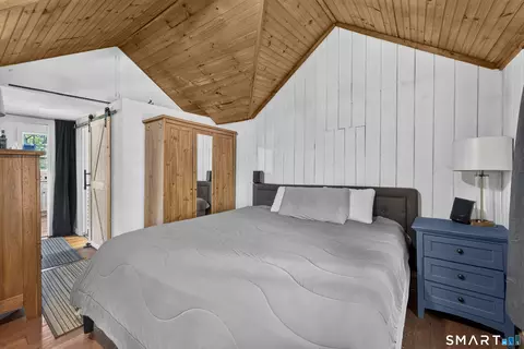 Bedroom - 69 River Rd, Clinton, CT 06413 photo 5 of 6