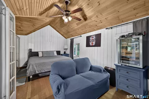 Bedroom - 69 River Rd, Clinton, CT 06413 photo 2 of 6