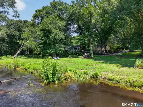 Exterior - 69 River Rd, Clinton, CT 06413 photo 7 of 21