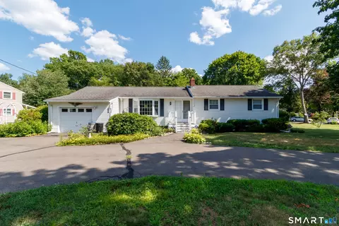 176 Clintonville Rd, North Haven, CT 06473