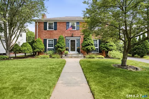 37 Cleveland Rd, New Haven, CT 06515