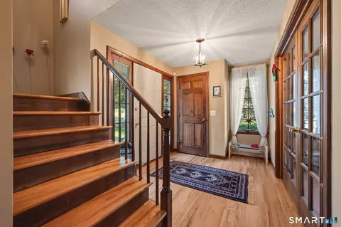Entry Way - 28 Hayrake Dr, Wethersfield, CT 06109 photo 1 of 2