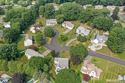 View/Area - 28 Hayrake Dr, Wethersfield, CT 06109 photo 2 of 4