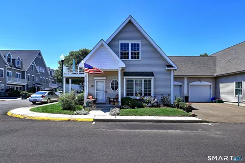 36 Beach Shore Dr #36, Milford, CT 06460