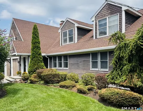 76 Winton Pl, Stratford, CT 06614