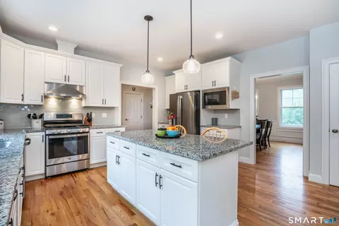 Kitchen - 8 Windmill Ln, Canton, CT 06019 photo 1 of 2