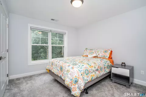 Bedroom - 8 Windmill Ln, Canton, CT 06019 photo 7 of 8