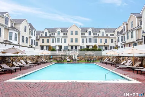 85 Camp Ave #17B, Stamford, CT 06907